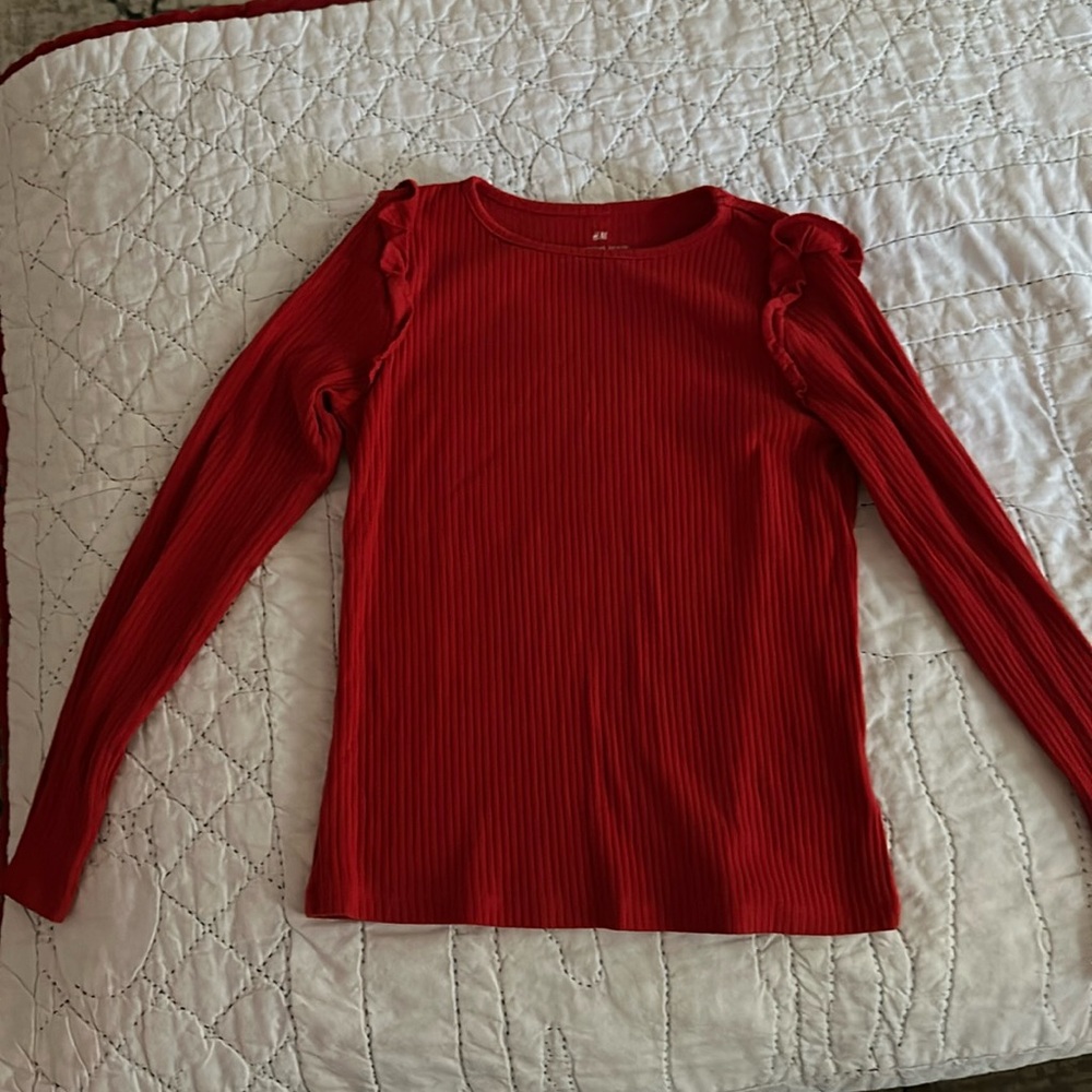 Girls red long sleeve shirt with ruffled shoulder H&M size 8-10